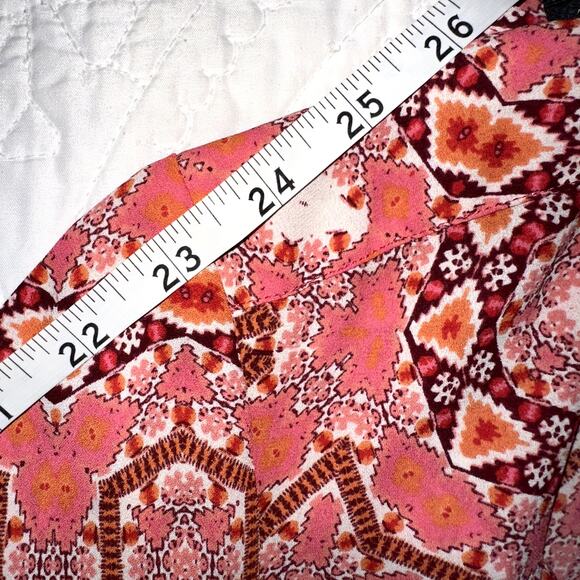 Talbots Womens Size Medium Pink White Geometric Boho Chiffon Long Sleeve Blouse - Picture 9 of 9